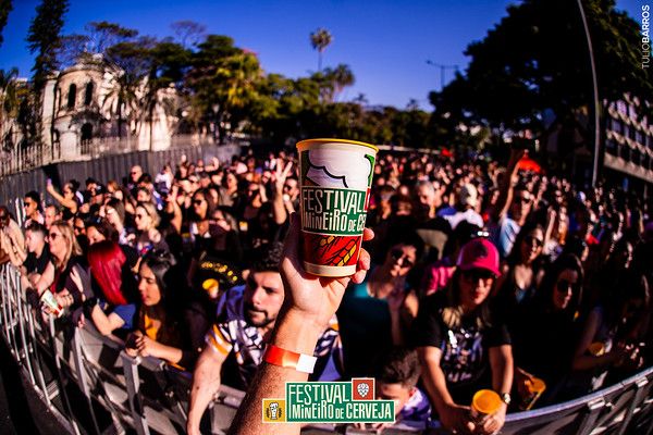 Público no Festival Mineiro de Cerveja